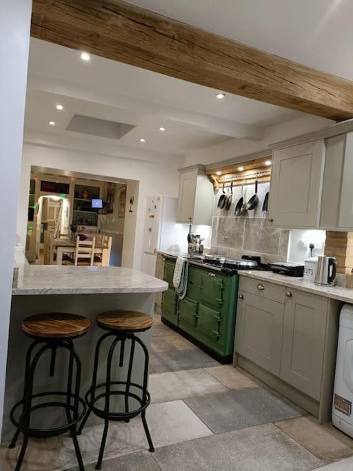 Big Fireplace Aga Hot Tub Wet Room Barn Garage Llanelli Dış mekan fotoğraf