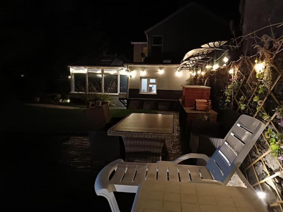 Big Fireplace Aga Hot Tub Wet Room Barn Garage Llanelli Dış mekan fotoğraf