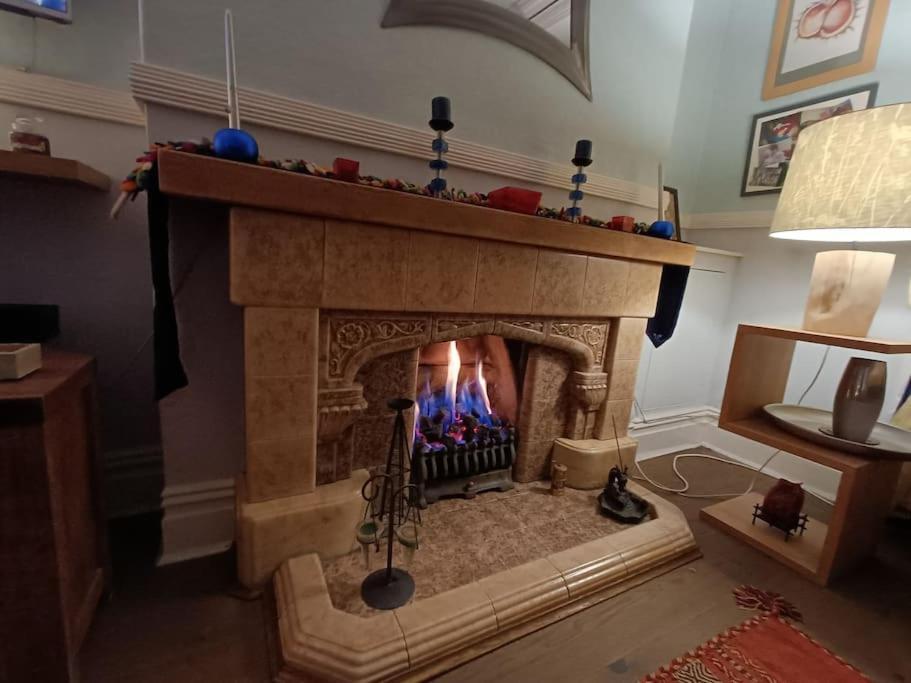 Big Fireplace Aga Hot Tub Wet Room Barn Garage Llanelli Dış mekan fotoğraf
